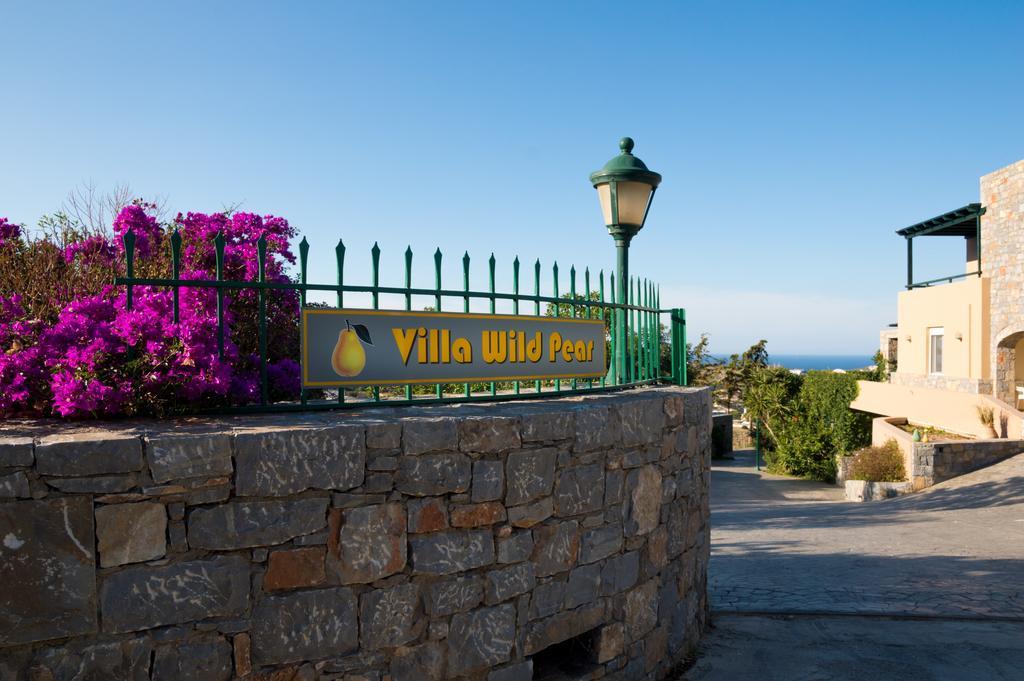 Wild Pear Villa Ligaria  Rum bild